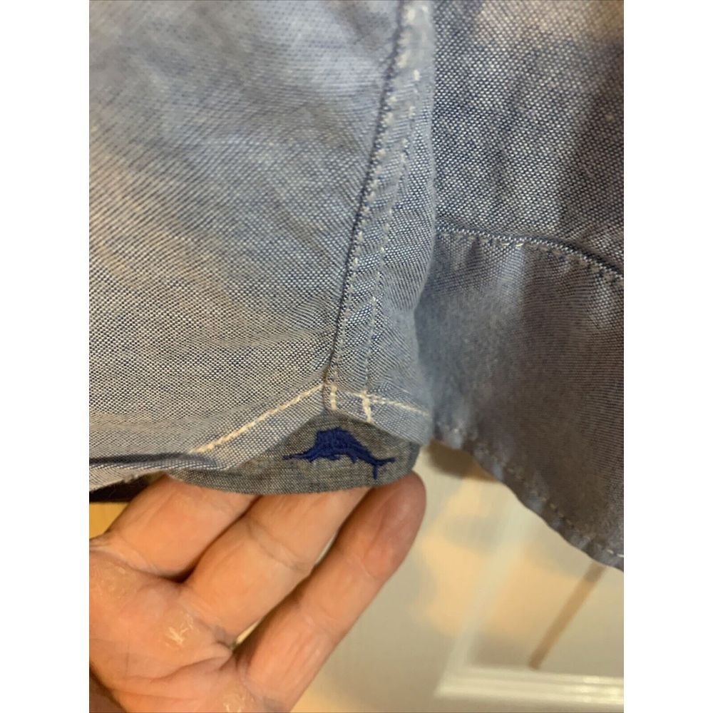 Tommy Bahama Men's Shirt Size XL Blue Button Down~Long Sleeve with Flip Cuffs - Picture 4 of 7